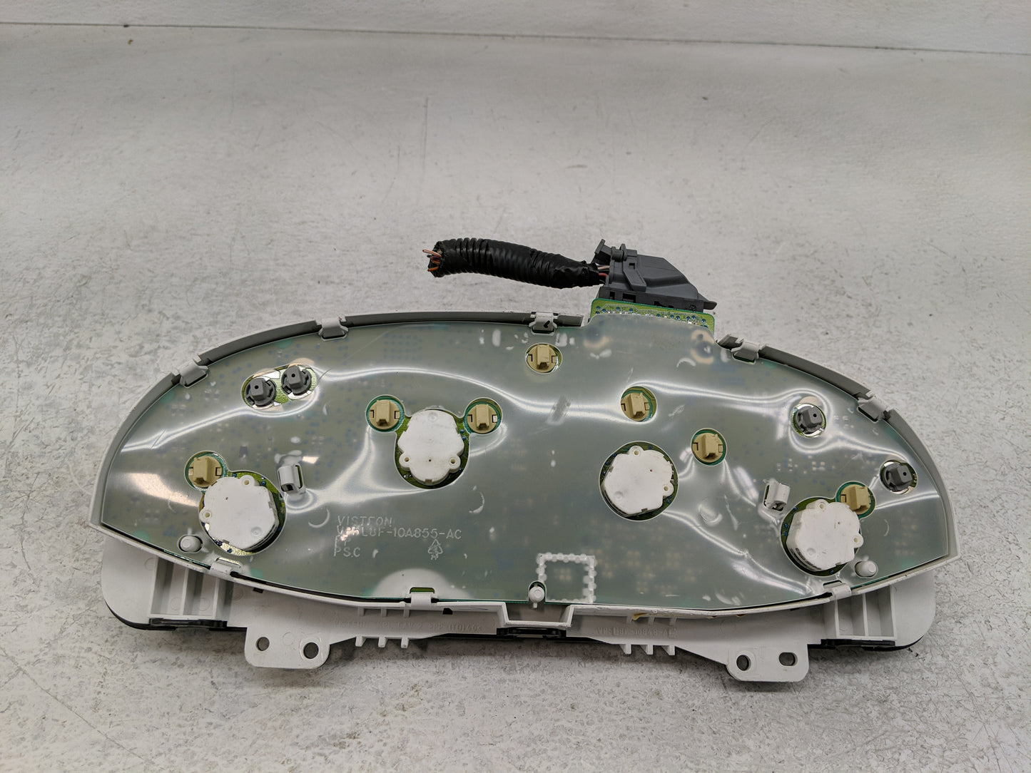 2006 Ford Escape Instrument Cluster Speedometer Gauges Fits OEM Used Auto Parts - Oemusedautoparts1.com