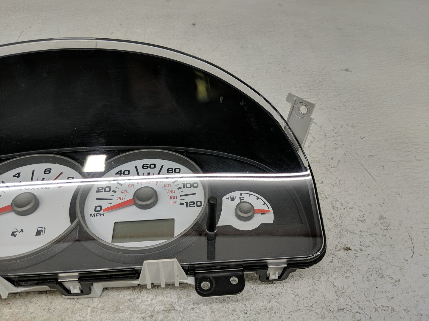 2005-2007 Ford Escape Instrument Cluster Speedometer Gauges P/N:VP5L8F-10890-AB Fits Fits 2005 2006 2007 OEM Used Auto Parts