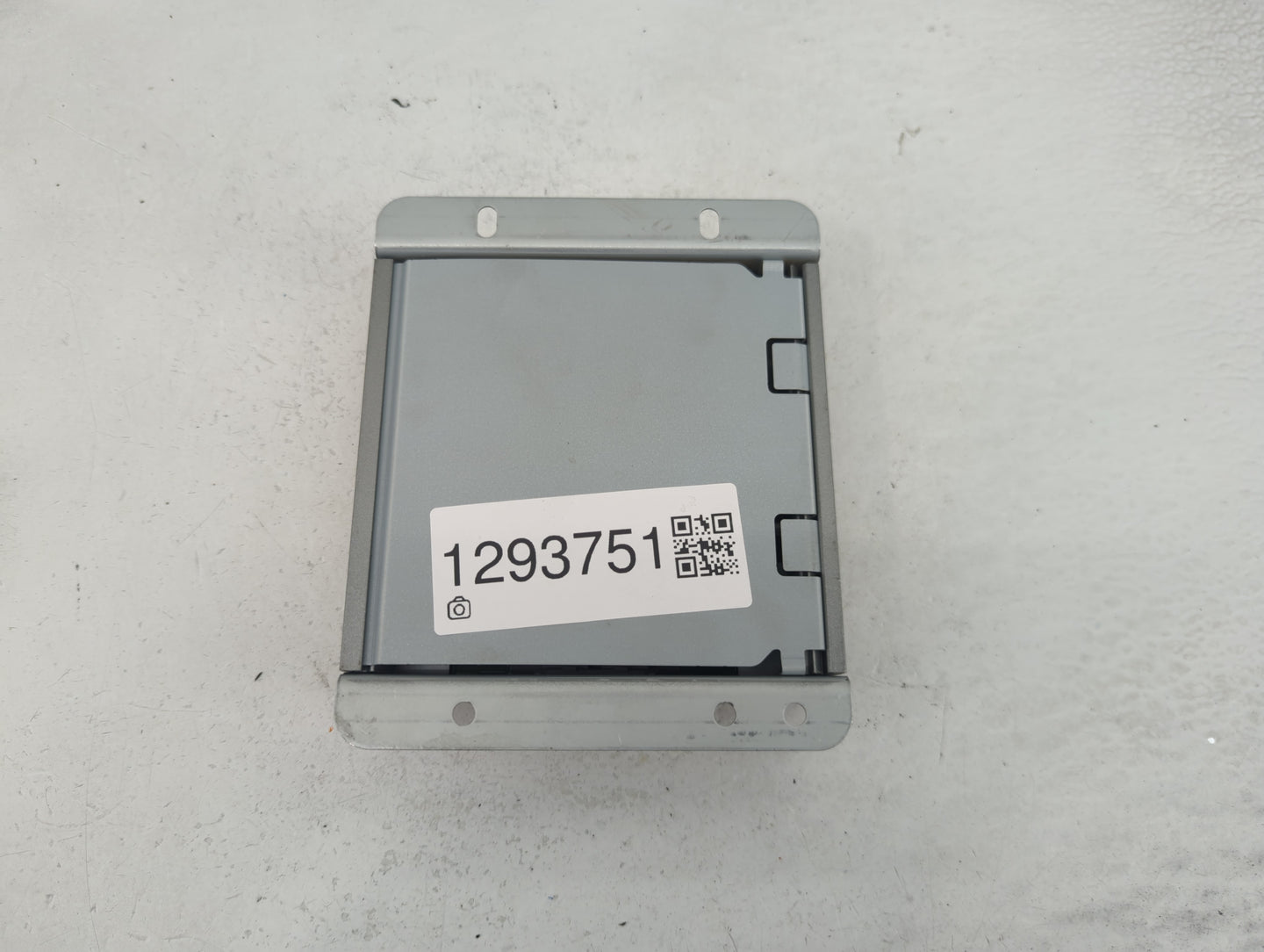 2005-2007 Ford Escape Radio AM FM Cd Player Receiver Replacement P/N:5L8T-18C808-BB Fits Fits 2005 2006 2007 OEM Used Auto P