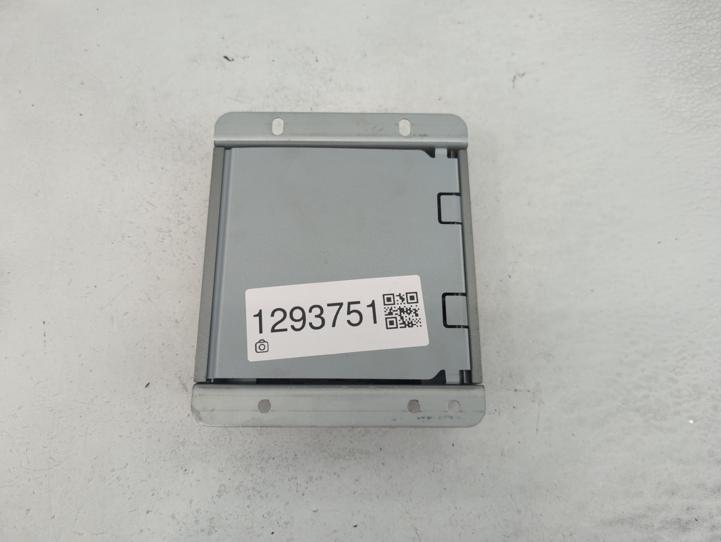 2005-2007 Ford Escape Radio AM FM Cd Player Receiver Replacement P/N:5L8T-18C808-BB Fits Fits 2005 2006 2007 OEM Used Auto P