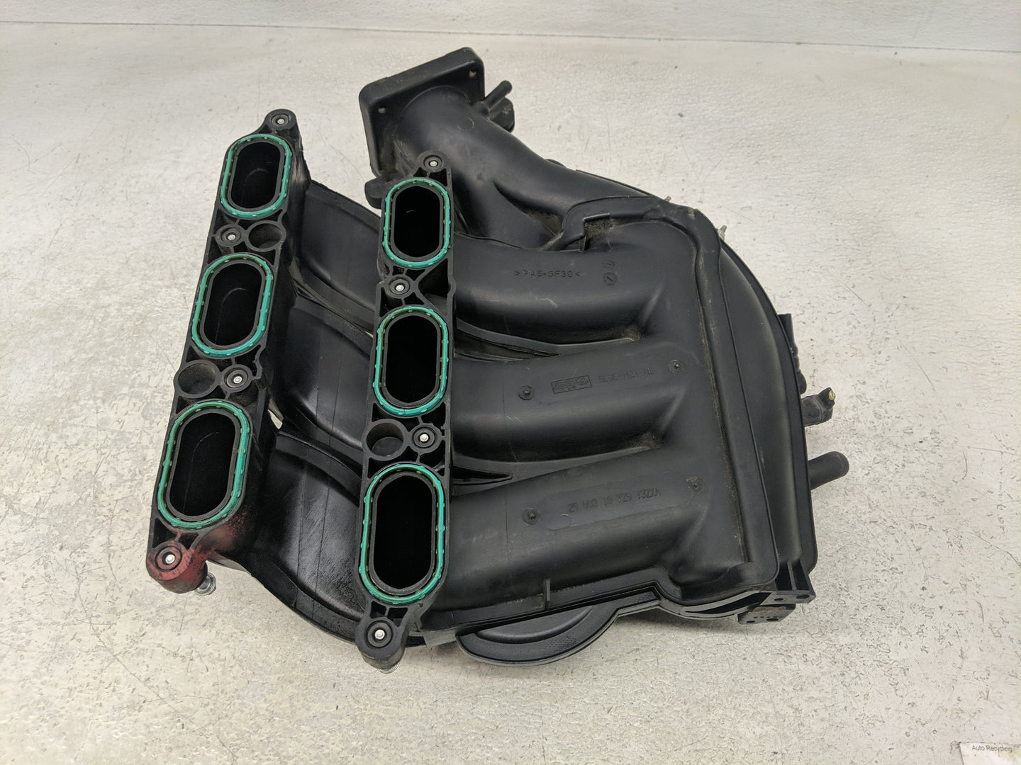 2005-2007 Ford Escape Air Intake Manifold Fits Fits 2005 2006 2007 OEM Used Auto Parts - Oemusedautoparts1.com