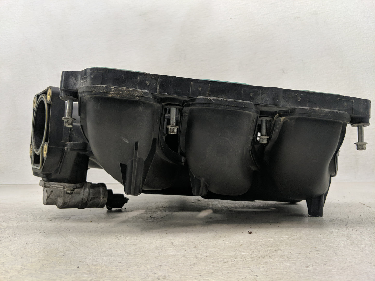 2005-2007 Ford Escape Air Intake Manifold Fits Fits 2005 2006 2007 OEM Used Auto Parts - Oemusedautoparts1.com