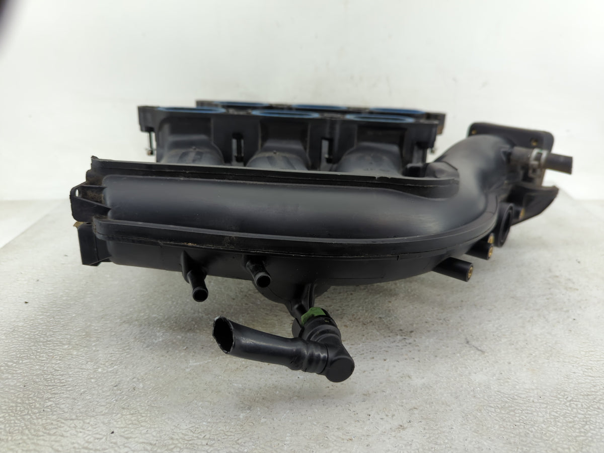 2005-2007 Ford Escape Air Intake Manifold P/N:5L8E-9424-AE Fits Fits 2005 2006 2007 OEM Used Auto Parts - Oemusedautoparts1.