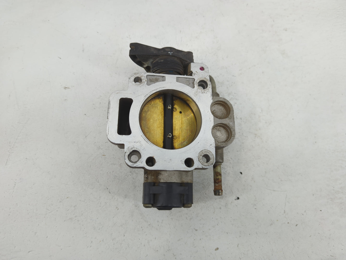 2005-2008 Ford Escape Throttle Body P/N:5L8Z9E926A Fits Fits 2005 2006 2007 2008 OEM Used Auto Parts - Oemusedautoparts1.com