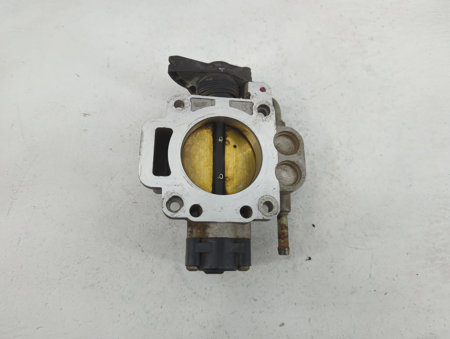 2005-2008 Ford Escape Throttle Body P/N:5L8Z9E926A Fits Fits 2005 2006 2007 2008 OEM Used Auto Parts - Oemusedautoparts1.com