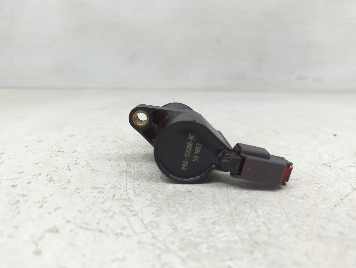 2005-2008 Ford Escape Ignition Coil Igniter Pack - Oemusedautoparts1.com