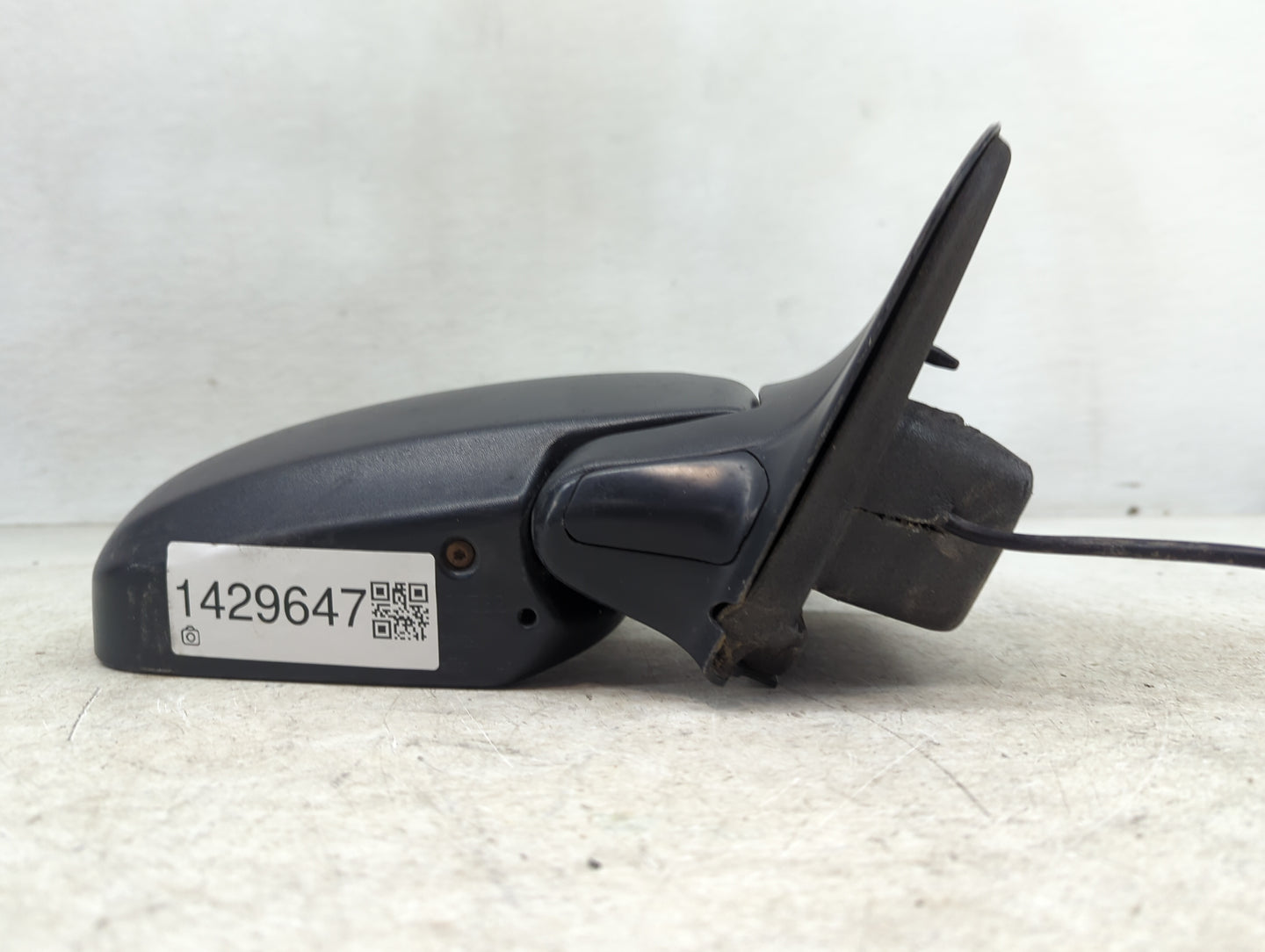 2001-2007 Ford Escape Passenger Side View Mirror - Right Door Mirror OEM Used - Oemusedautoparts1.com
