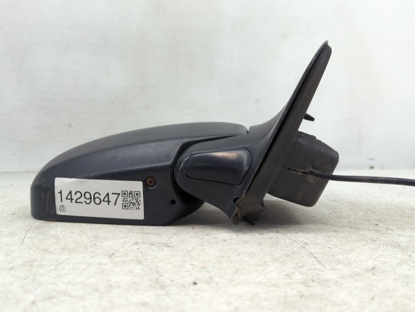 2001-2007 Ford Escape Passenger Side View Mirror - Right Door Mirror OEM Used - Oemusedautoparts1.com