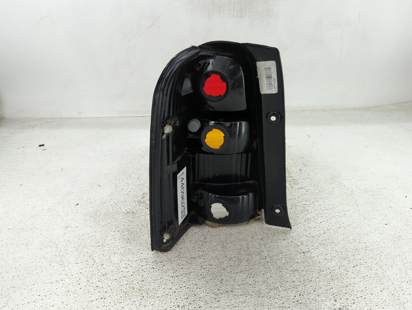2001-2007 Ford Escape Tail Light Assembly Passenger Right OEM Fits Fits 2001 2002 2003 2004 2005 2006 2007 OEM Used Auto Par