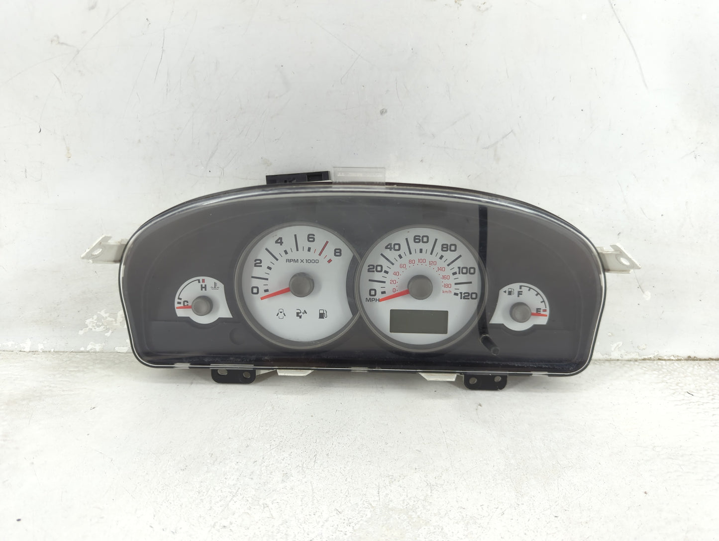 2006-2007 Ford Escape Instrument Cluster Speedometer Gauges P/N:VP5L8F-10A855 Miles: Fits Fits 2006 2007 OEM Used Auto Parts