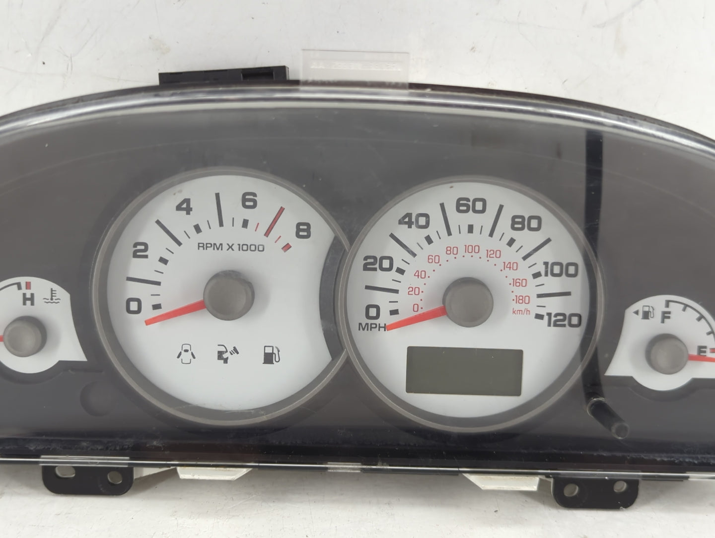 2006-2007 Ford Escape Instrument Cluster Speedometer Gauges P/N:VP5L8F-10A855 Miles: Fits Fits 2006 2007 OEM Used Auto Parts