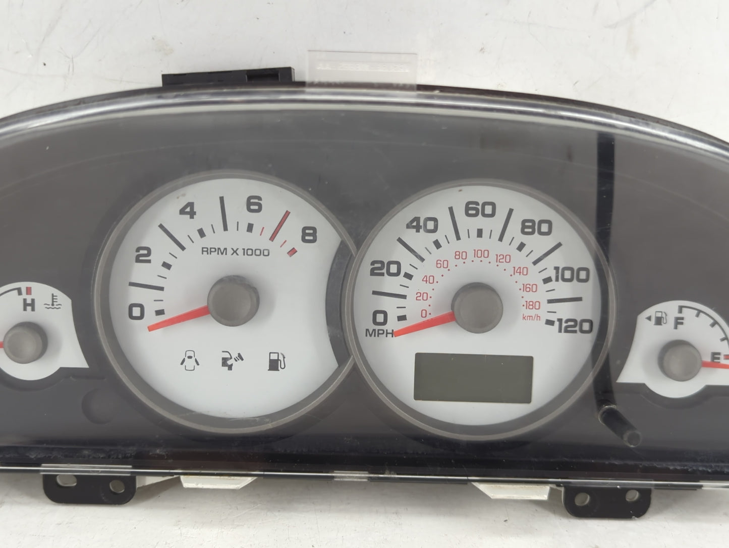 2006-2007 Ford Escape Instrument Cluster Speedometer Gauges P/N:VP5L8F-10A855 Miles: Fits Fits 2006 2007 OEM Used Auto Parts