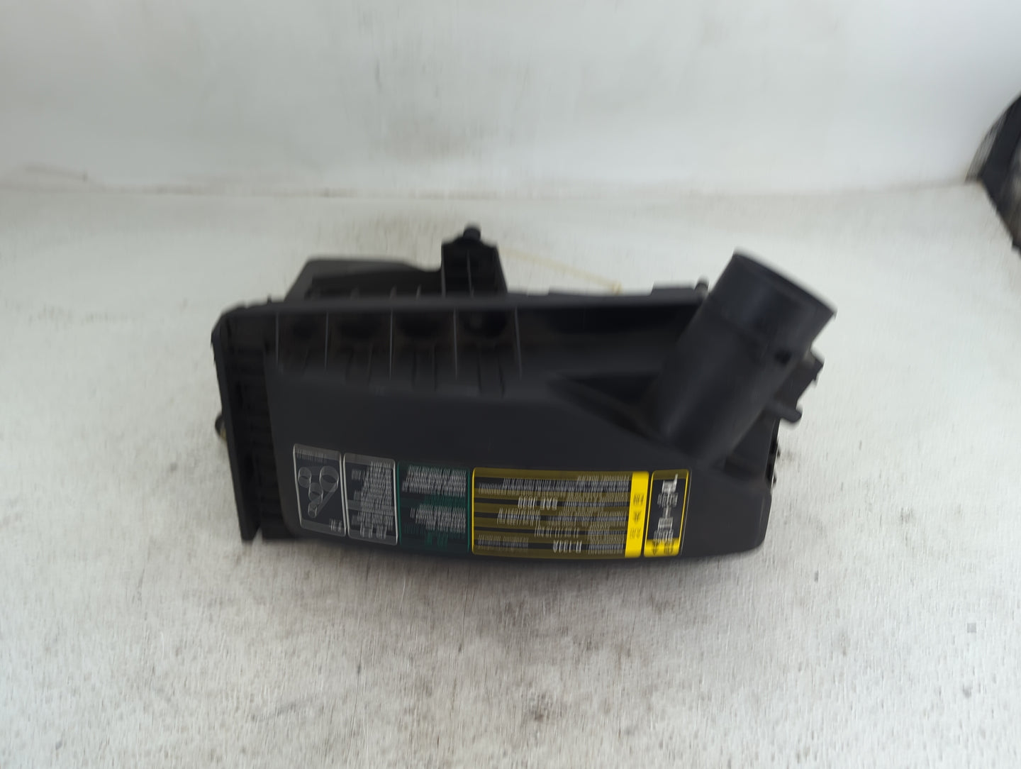 2005-2007 Ford Escape Air Cleaner Intake-duct Hose Tube 1494153 - Oemusedautoparts1.com