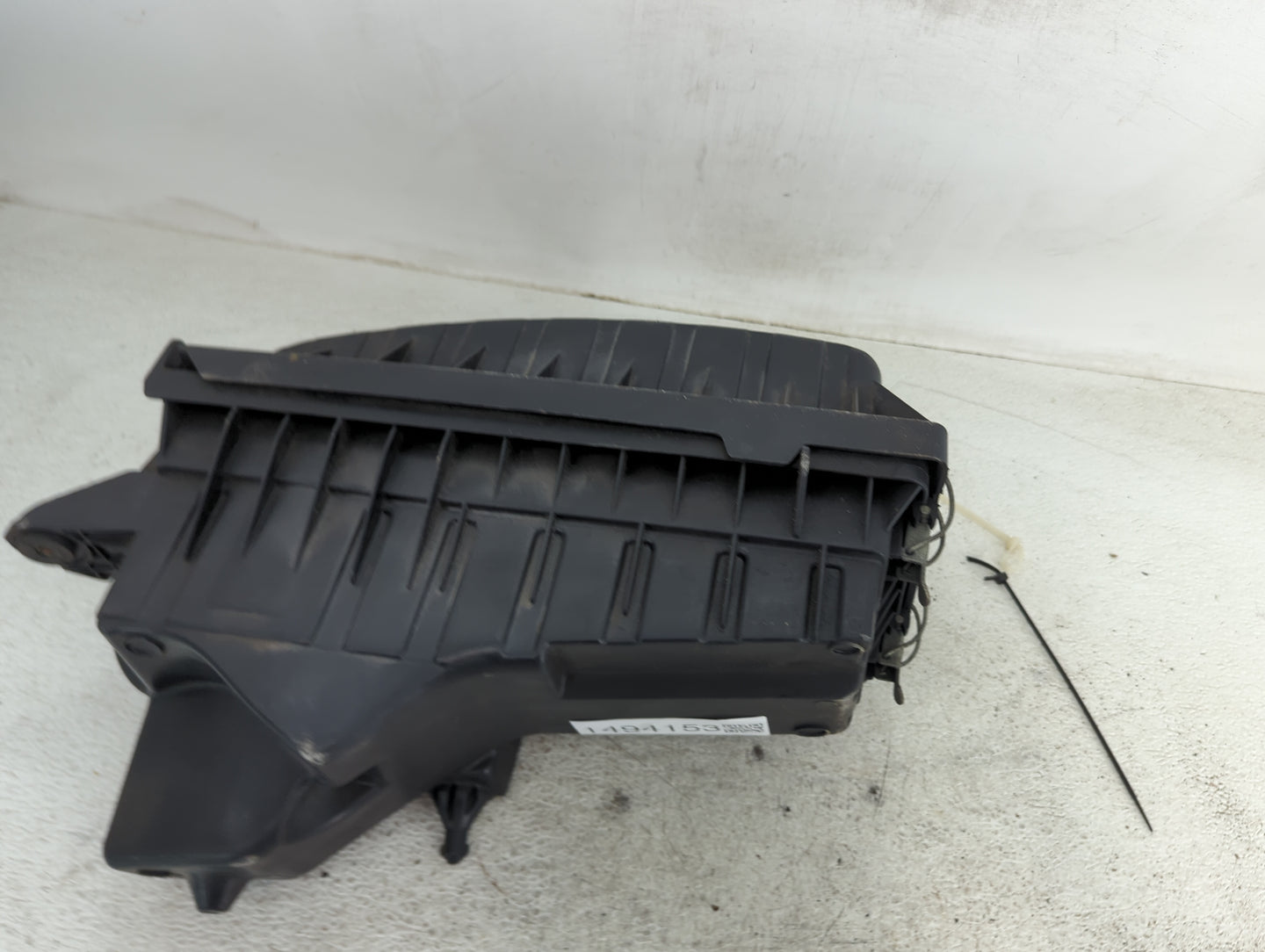2005-2007 Ford Escape Air Cleaner Intake-duct Hose Tube 1494153 - Oemusedautoparts1.com