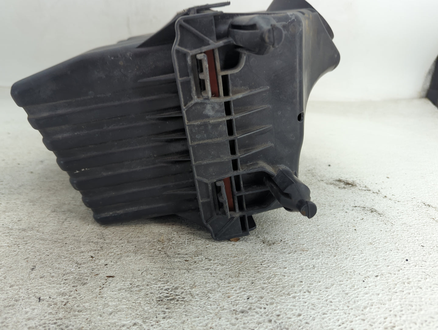2005-2007 Ford Escape Air Cleaner Intake-duct Hose Tube 1494171 - Oemusedautoparts1.com