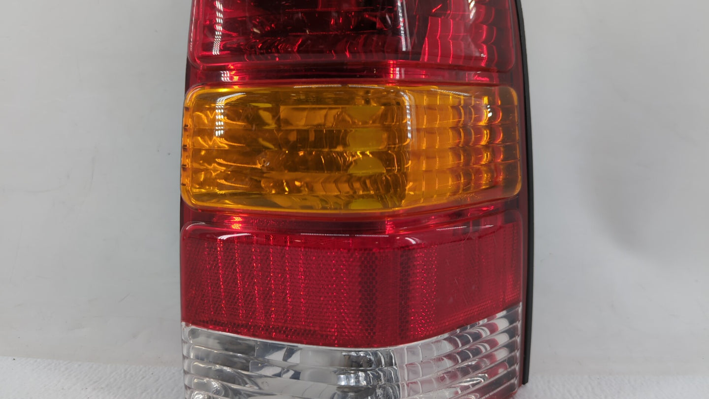 2001-2007 Ford Escape Tail Light Assembly Passenger Right OEM P/N:1L84-13B504-D 4L84-13B504-D Fits OEM Used Auto Parts - Oem