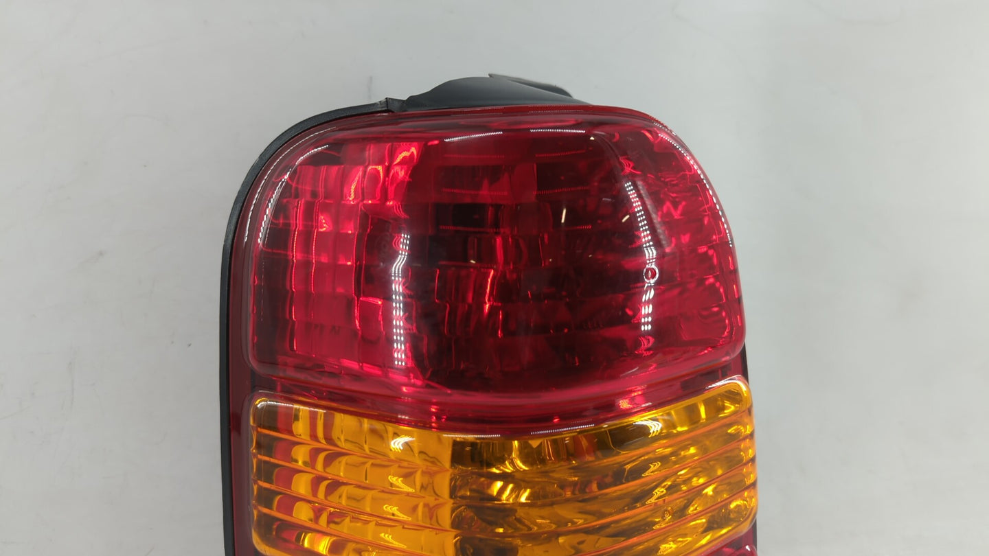 2001-2007 Ford Escape Tail Light Assembly Driver Left OEM P/N:4L84-13B505-D Fits Fits 2001 2002 2003 2004 2005 2006 2007 OEM