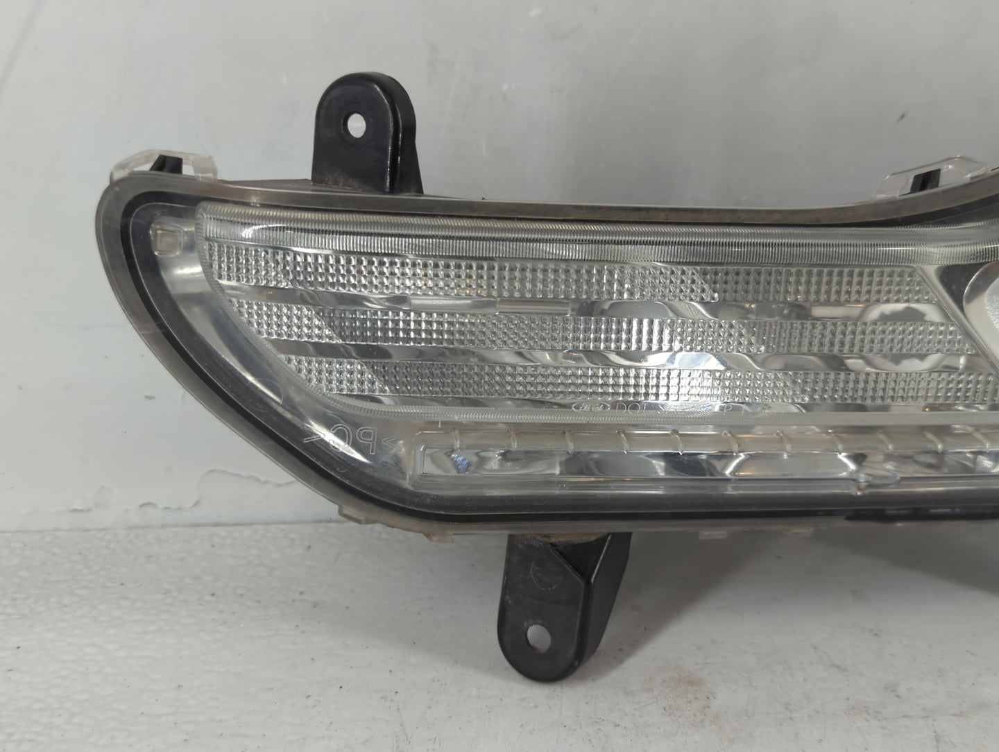 2005-2006 Ford Escape Driver Left Oem Fog Light Lamp - Oemusedautoparts1.com