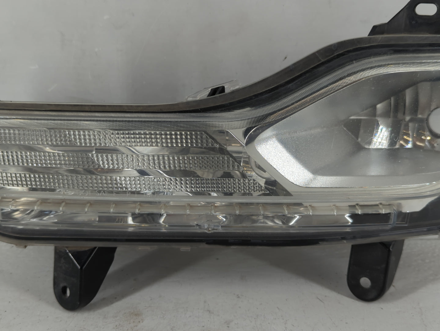 2005-2006 Ford Escape Driver Left Oem Fog Light Lamp - Oemusedautoparts1.com