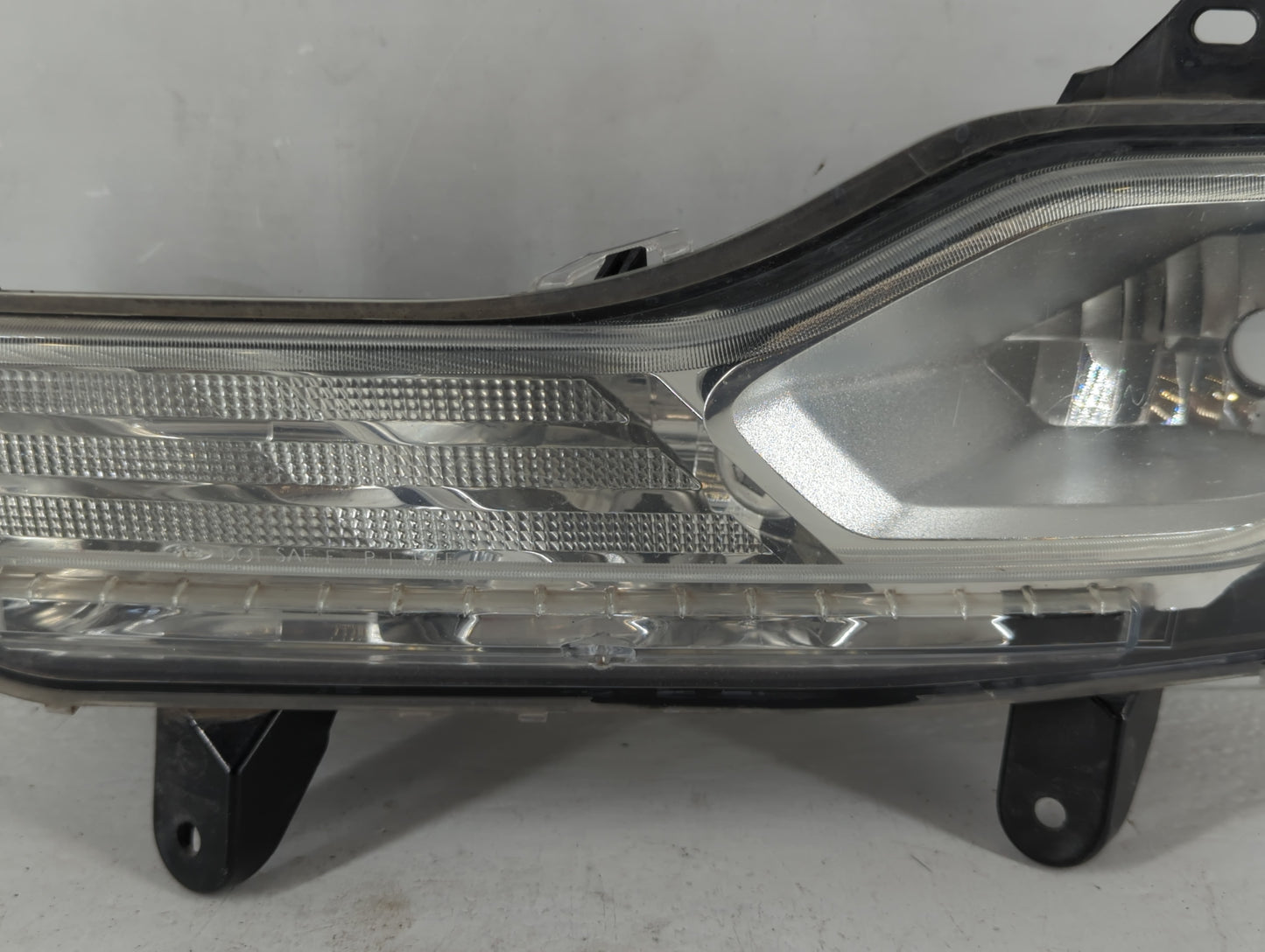 2005-2006 Ford Escape Driver Left Oem Fog Light Lamp - Oemusedautoparts1.com