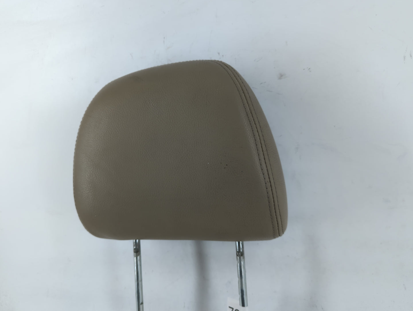 2005-2007 Ford Escape Headrest Head Rest Front Driver Passenger Seat Fits Fits 2005 2006 2007 OEM Used Auto Parts - Oemuseda