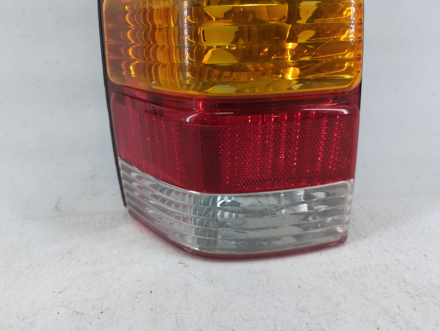 2001-2007 Ford Escape Tail Light Assembly Driver Left OEM Fits Fits 2001 2002 2003 2004 2005 2006 2007 OEM Used Auto Parts -