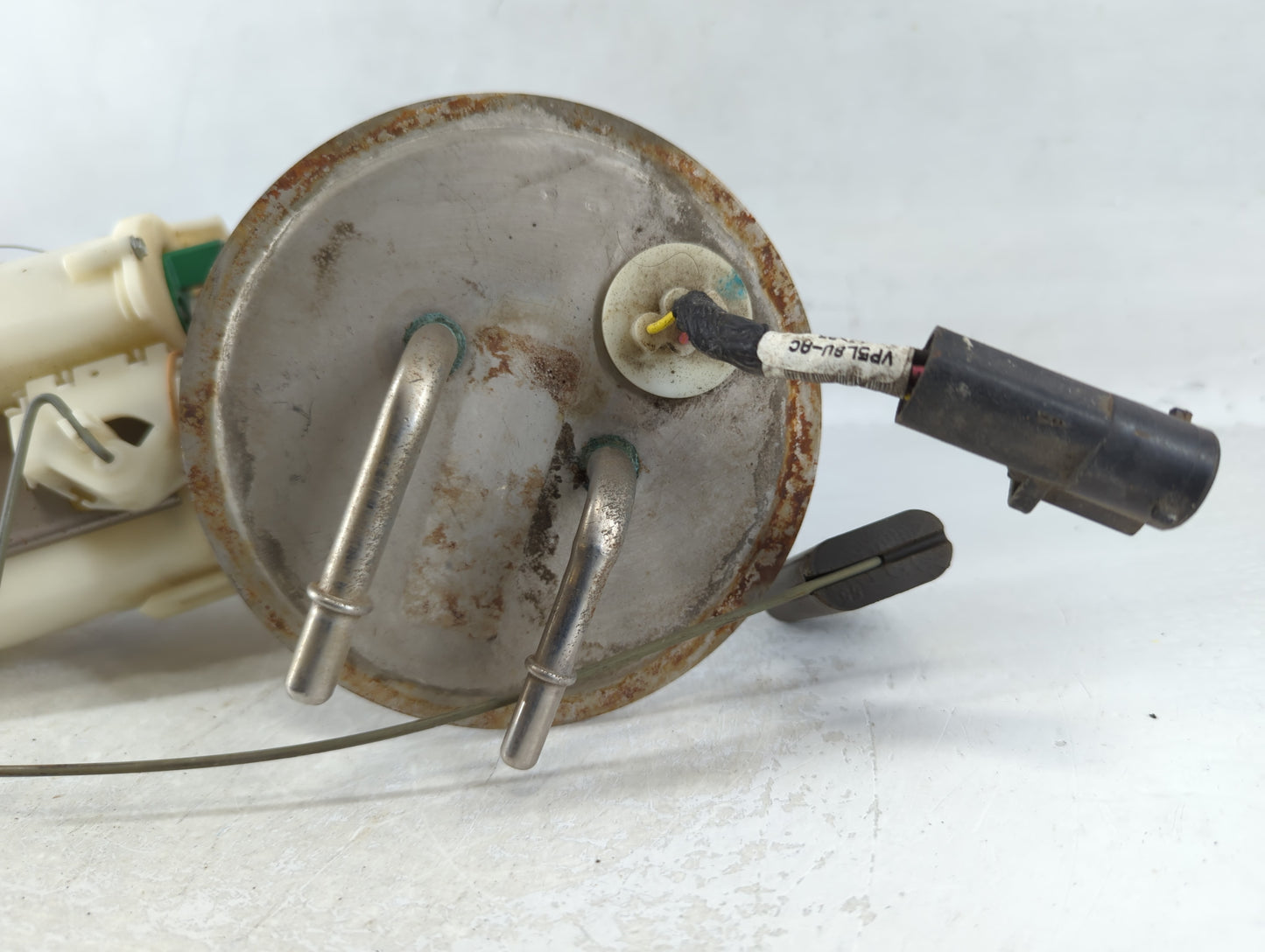 2006 Ford Escape Electrical Gas Fuel Pump Assembly - Oemusedautoparts1.com