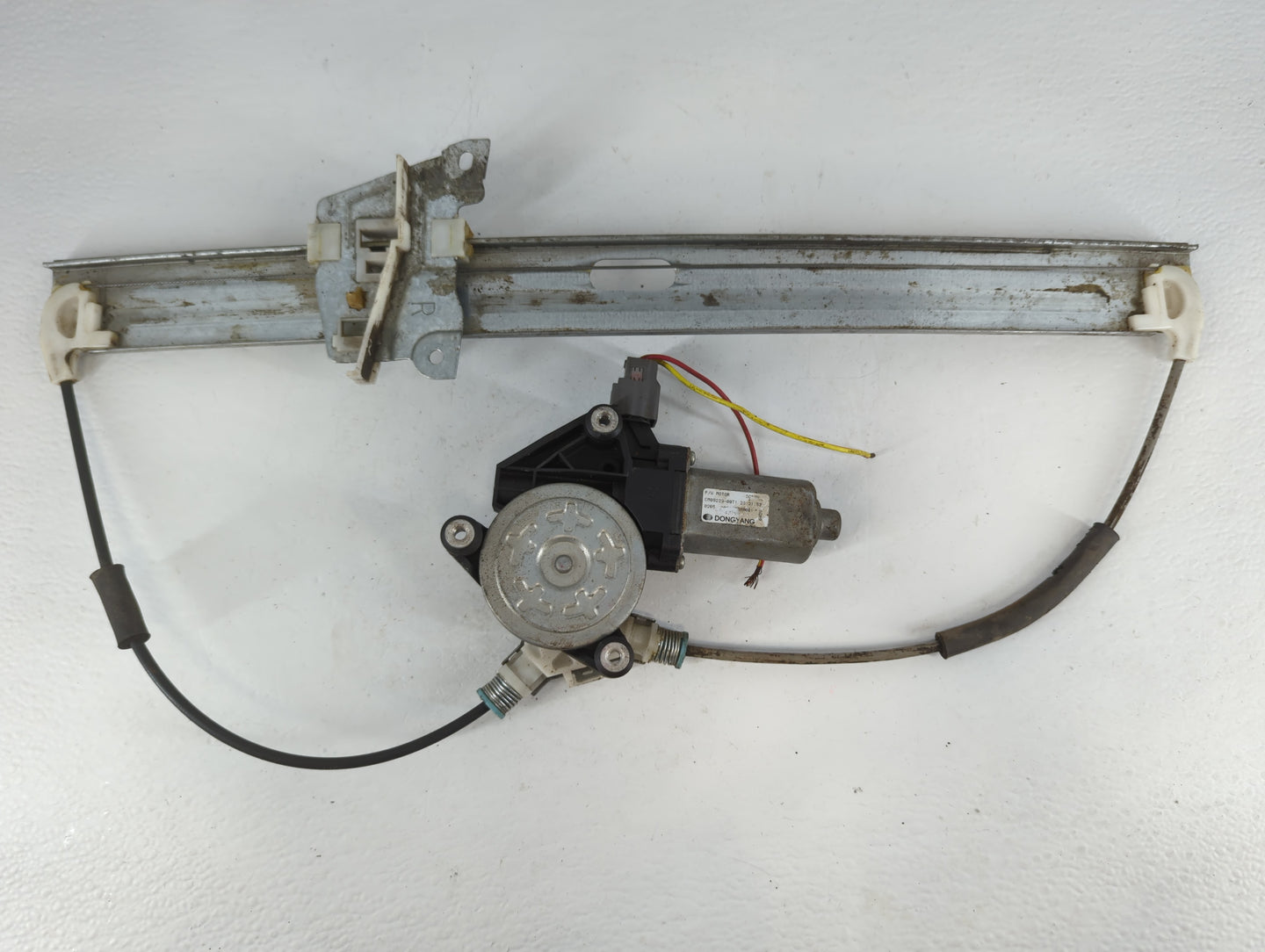2001-2007 Ford Escape Used Window Regulator Passenger Front - Oemusedautoparts1.com