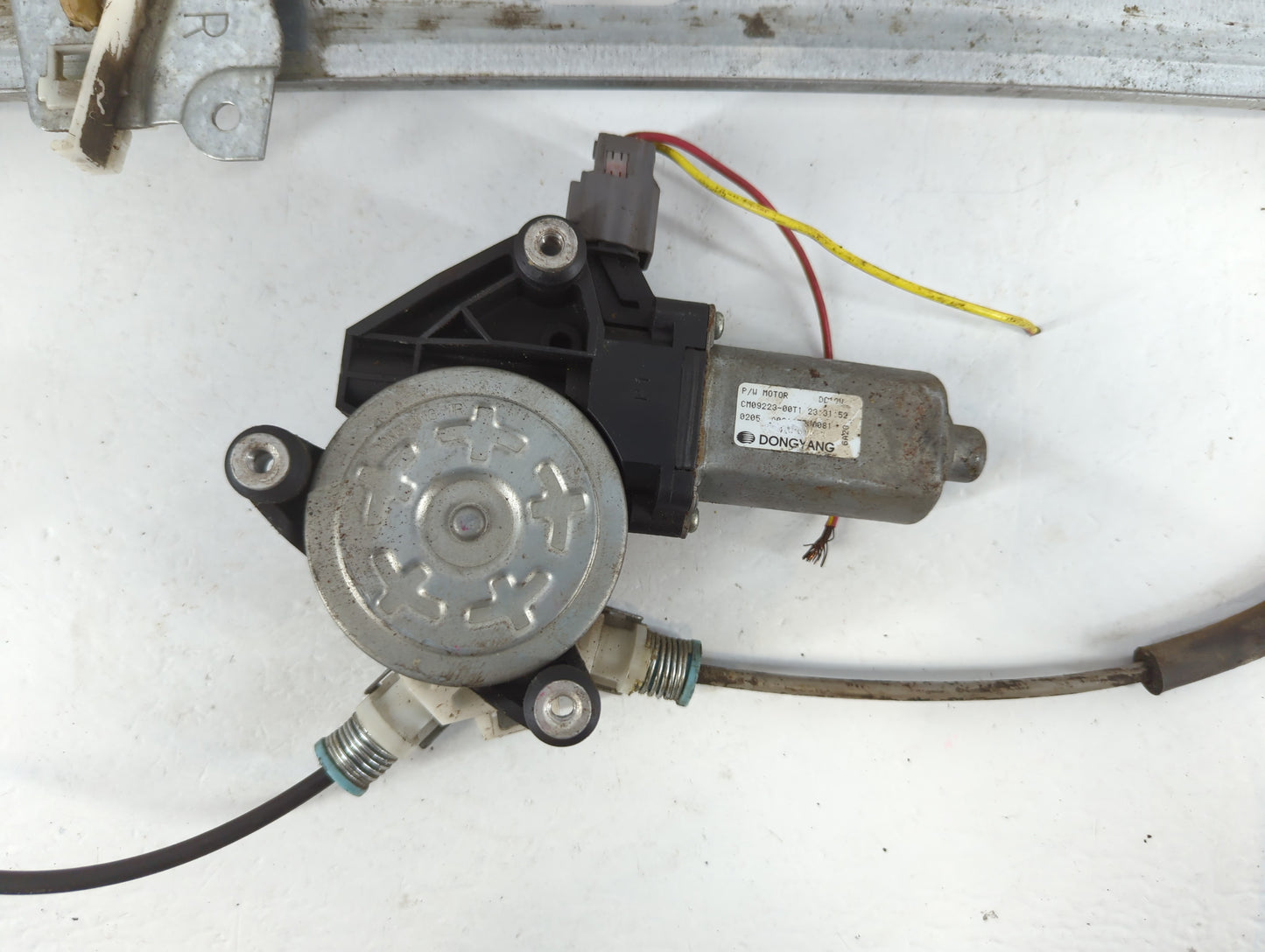 2001-2007 Ford Escape Used Window Regulator Passenger Front - Oemusedautoparts1.com