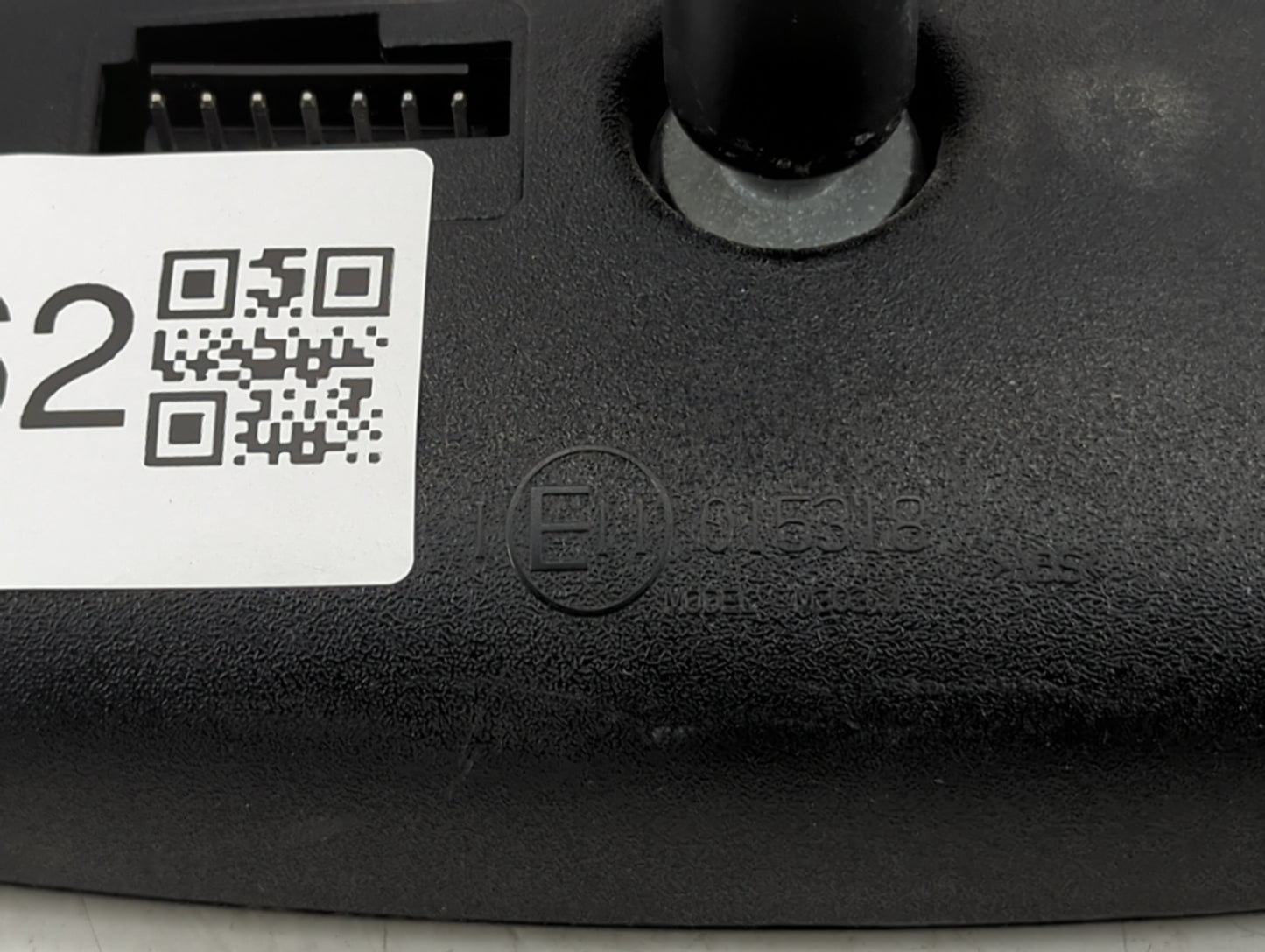 2006 Ford Excursion Interior Rear View Mirror Replacement OEM P/N:E11015318 Fits OEM Used Auto Parts - Oemusedautoparts1.com