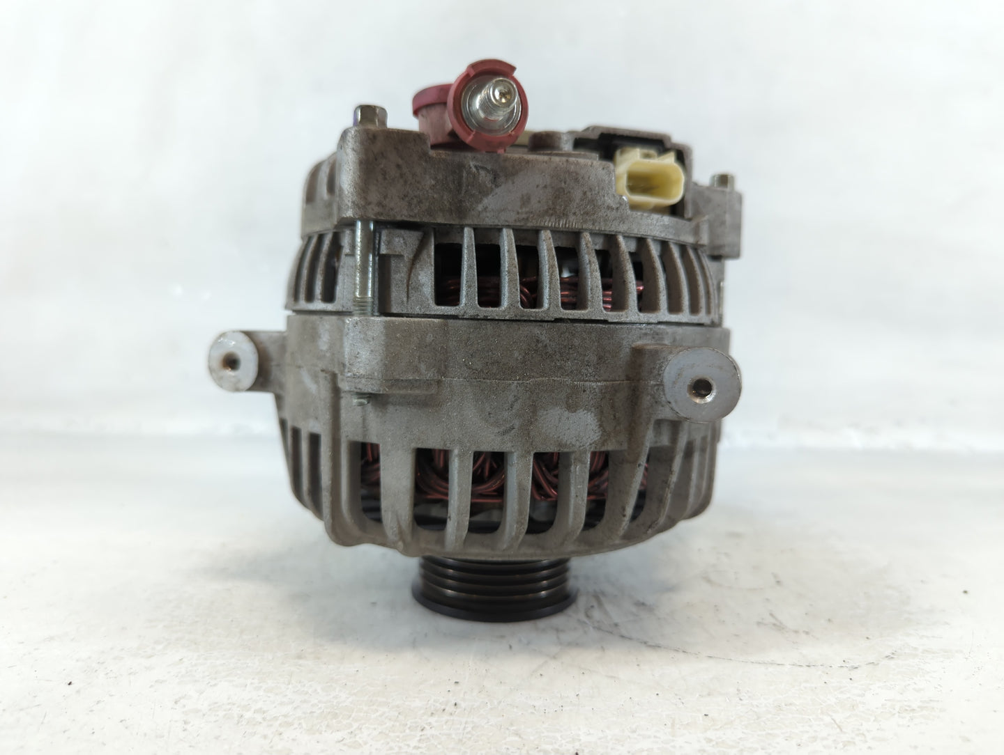 2006 Ford Expedition Alternator Replacement Generator Charging Assembly Engine OEM P/N:11811316 Fits OEM Used Auto Parts - O