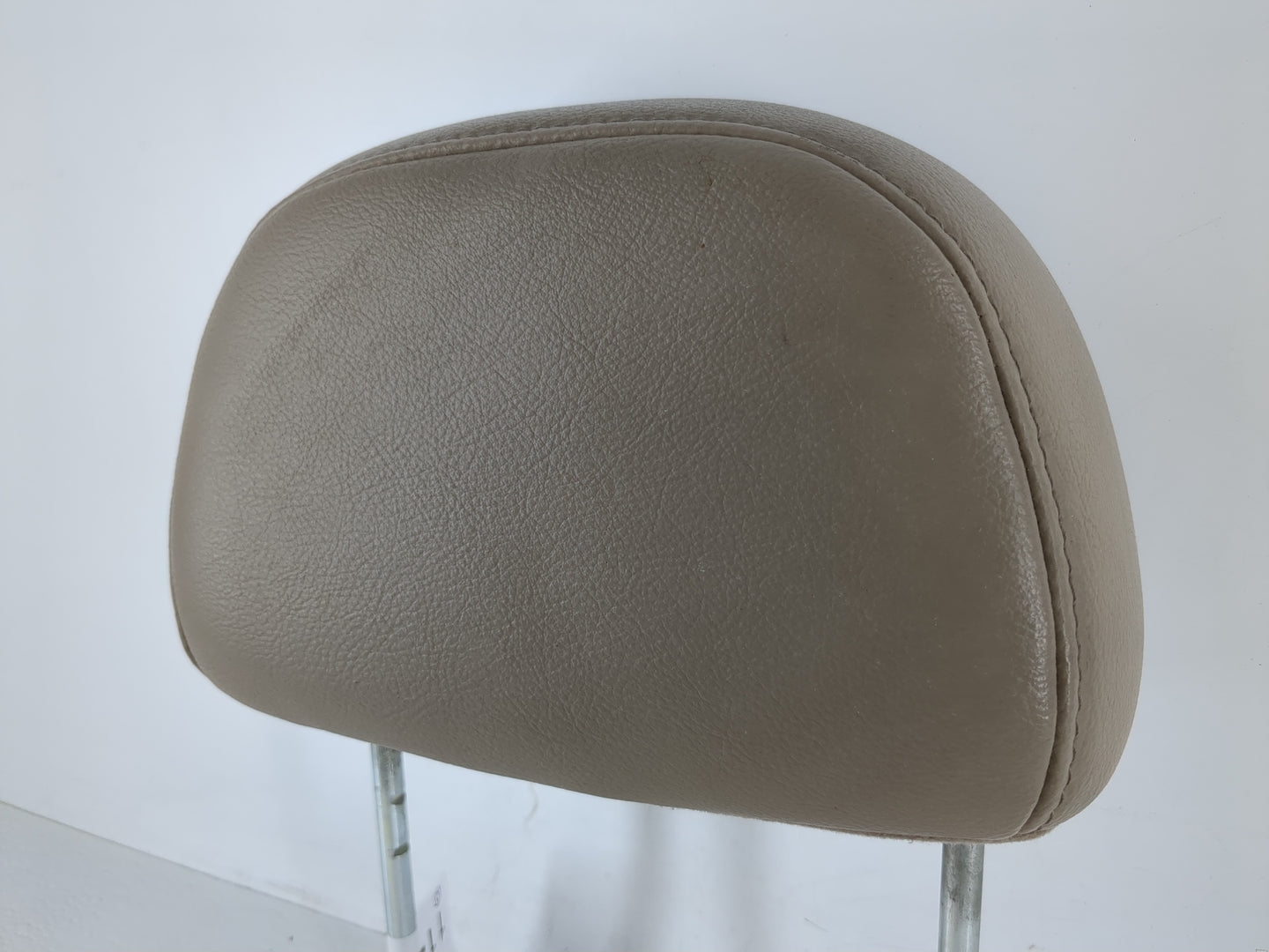 2006 Ford Expedition Headrest Head Rest Front Driver Passenger Seat Fits OEM Used Auto Parts - Oemusedautoparts1.com