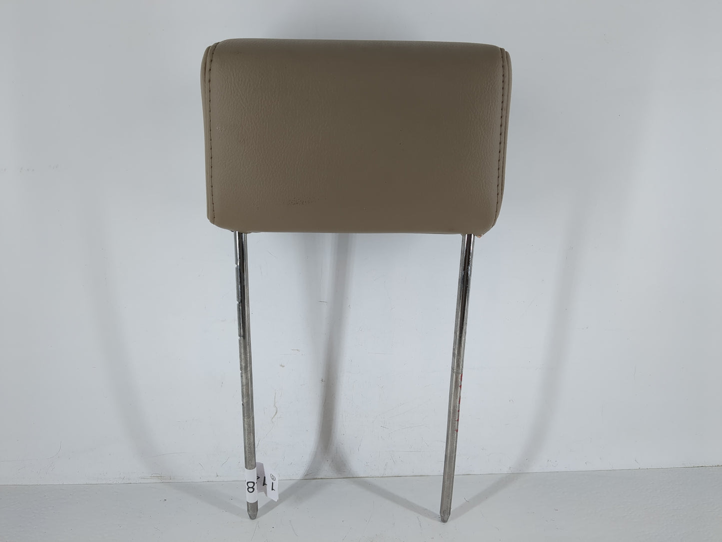 2006 Ford Expedition Headrest Head Rest Front Driver Passenger Seat Fits OEM Used Auto Parts - Oemusedautoparts1.com