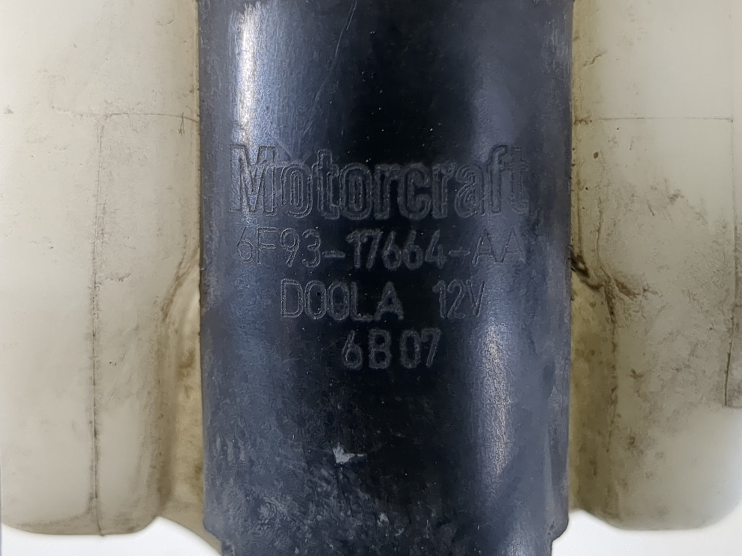 2006 Ford Expedition Windshield Washer Fluid Reservoir Bottle Oem - Oemusedautoparts1.com