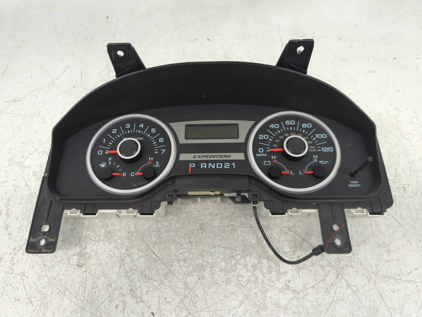2006 Ford Expedition Instrument Cluster Speedometer Gauges P/N:6L1T-10849-DD TN157530-2392 Fits OEM Used Auto Parts - Oemuse