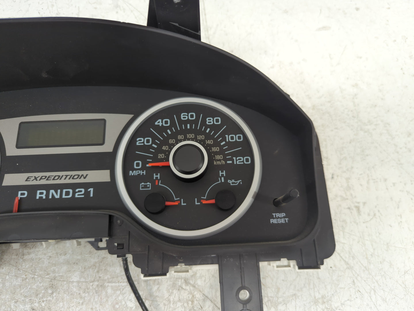 2006 Ford Expedition Instrument Cluster Speedometer Gauges P/N:6L1T-10849-DD TN157530-2392 Fits OEM Used Auto Parts - Oemuse