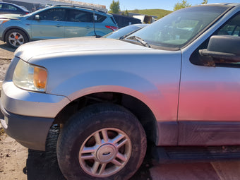 compare product 2006 Ford Expedition Driver Fender