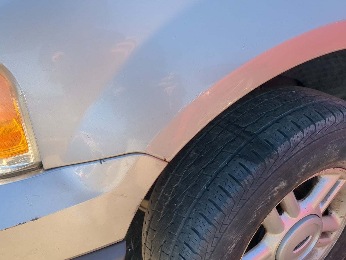 2006 Ford Expedition Driver Fender - Oemusedautoparts1.com