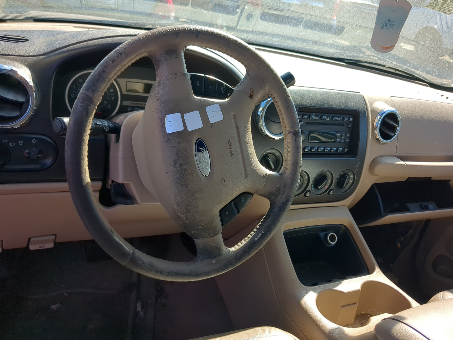 2003-2006 Ford Expedition Air Bag Driver Left Steering Wheel Mounted - Oemusedautoparts1.com