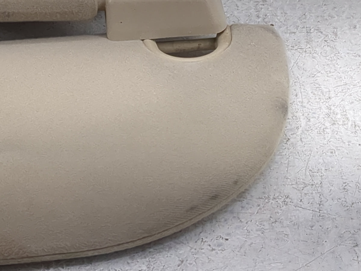 2005-2006 Ford Expedition Sun Visor Shade Replacement Driver Left Mirror Fits Fits 2005 2006 OEM Used Auto Parts - Oemusedau