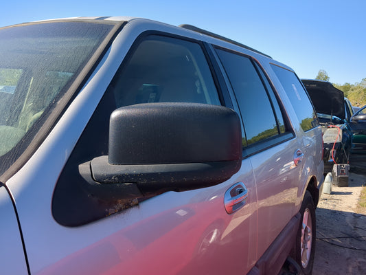 2005-2006 Ford Expedition Driver Side View Mirror - Left Door Mirror OEM Used - Oemusedautoparts1.com