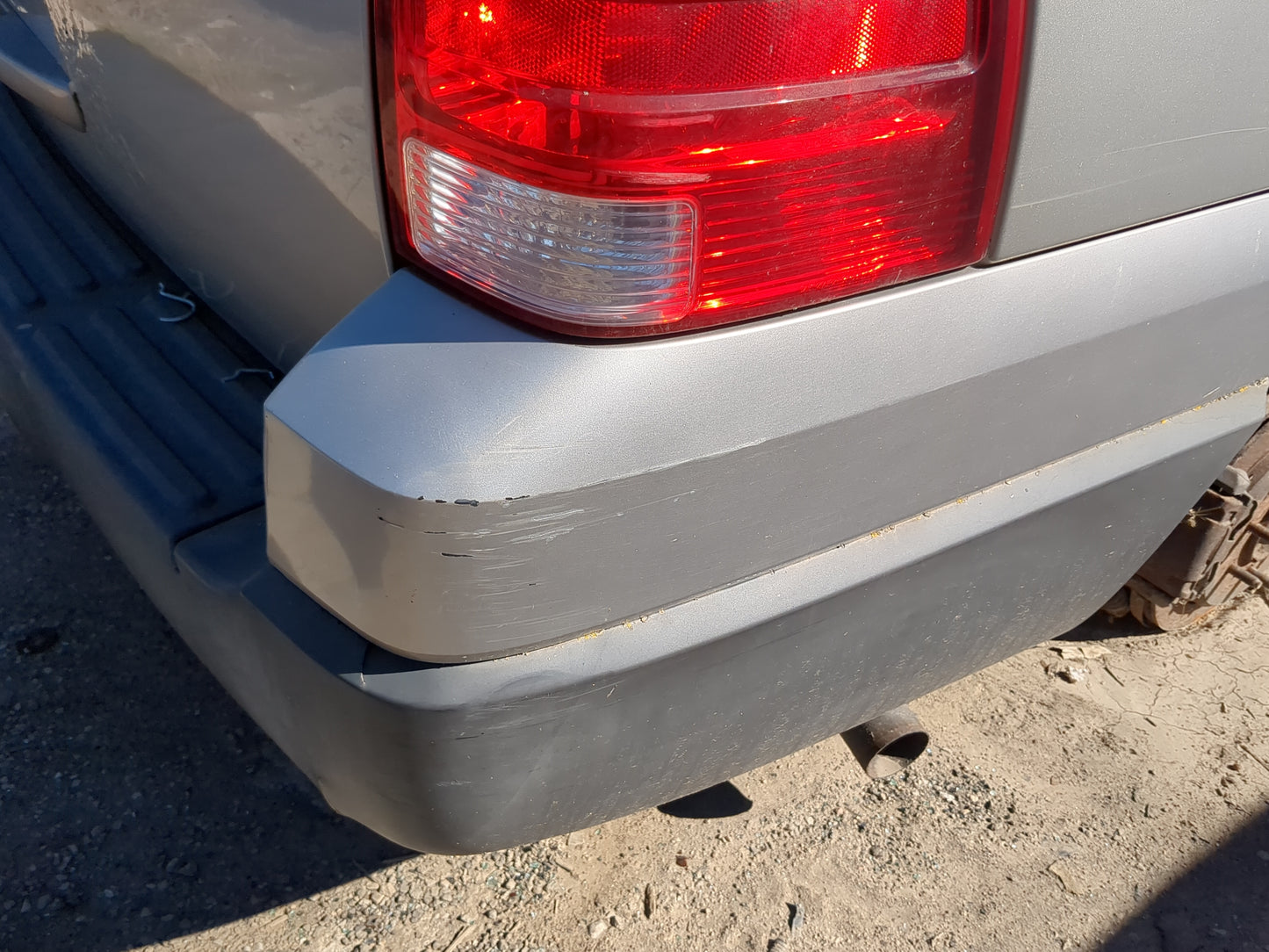 2006 Ford Expedition Rear Bumper Assembly Oem - Oemusedautoparts1.com