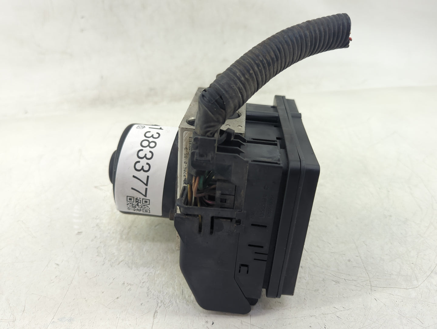 2006 Ford Expedition ABS Pump Control Module Replacement Fits OEM Used Auto Parts - Oemusedautoparts1.com
