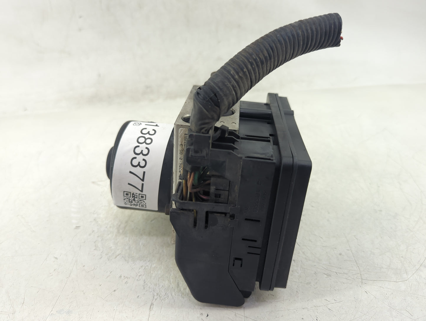 2006 Ford Expedition ABS Pump Control Module Replacement Fits OEM Used Auto Parts - Oemusedautoparts1.com