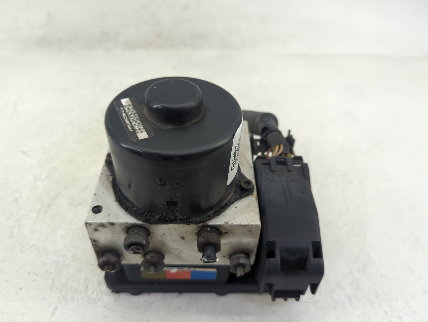 2006 Ford Expedition ABS Pump Control Module Replacement Fits OEM Used Auto Parts - Oemusedautoparts1.com