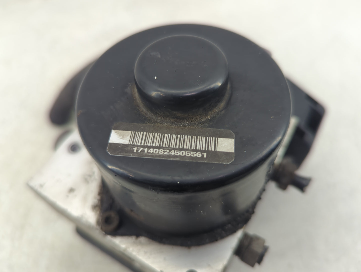 2006 Ford Expedition ABS Pump Control Module Replacement Fits OEM Used Auto Parts - Oemusedautoparts1.com