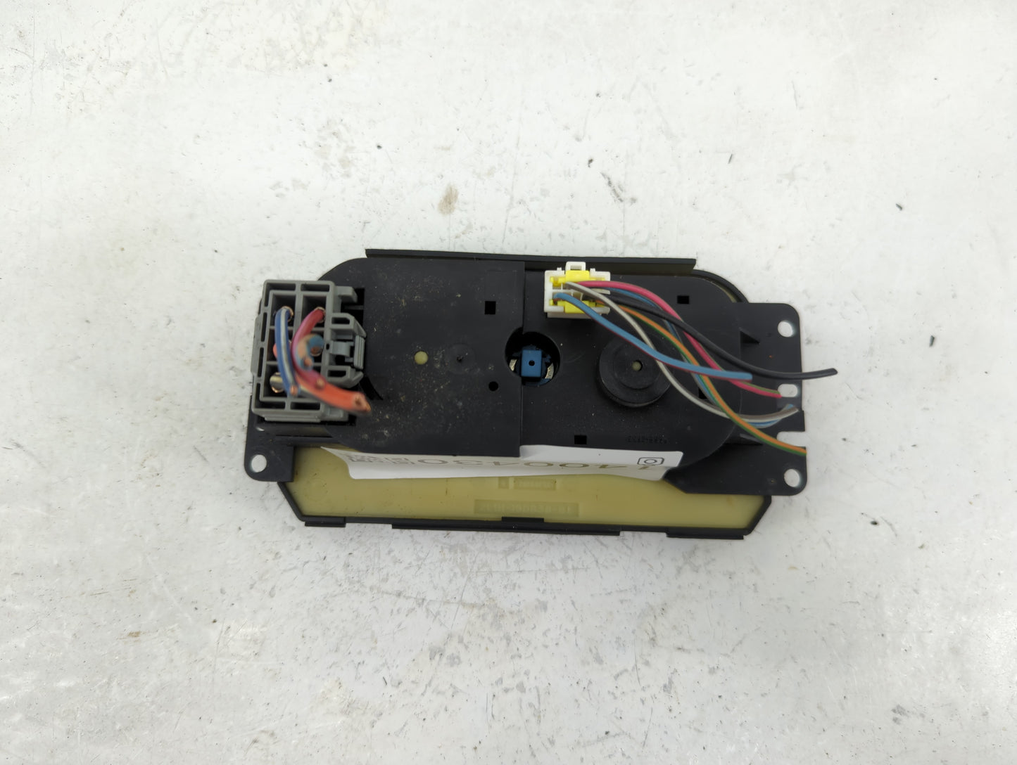 2006 Ford Expedition Climate Control Module Temperature AC/Heater Replacement Fits OEM Used Auto Parts - Oemusedautoparts1.c