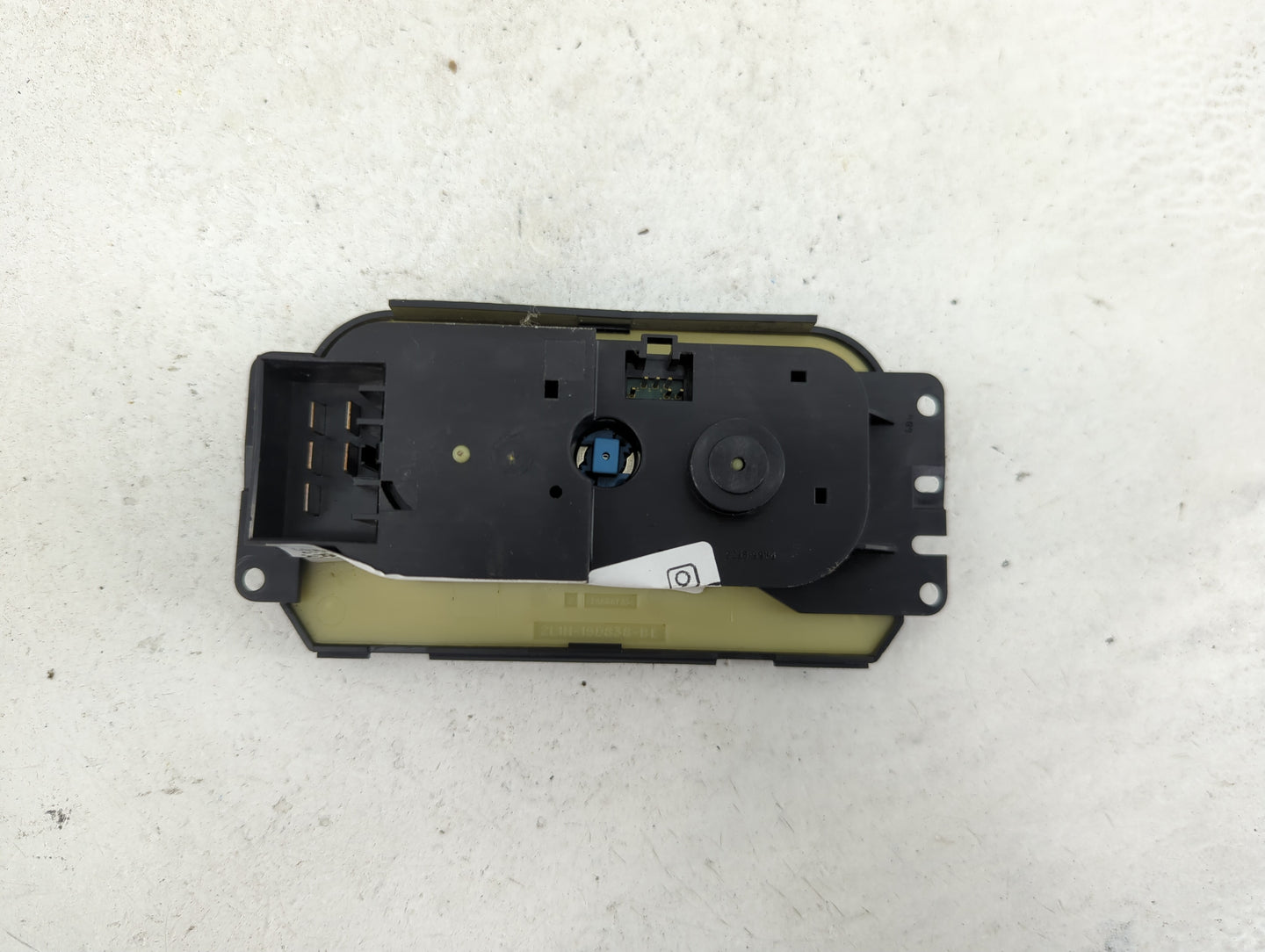 2006 Ford Expedition Climate Control Module Temperature AC/Heater Replacement P/N:2L1H-19D838-BE Fits OEM Used Auto Parts - 