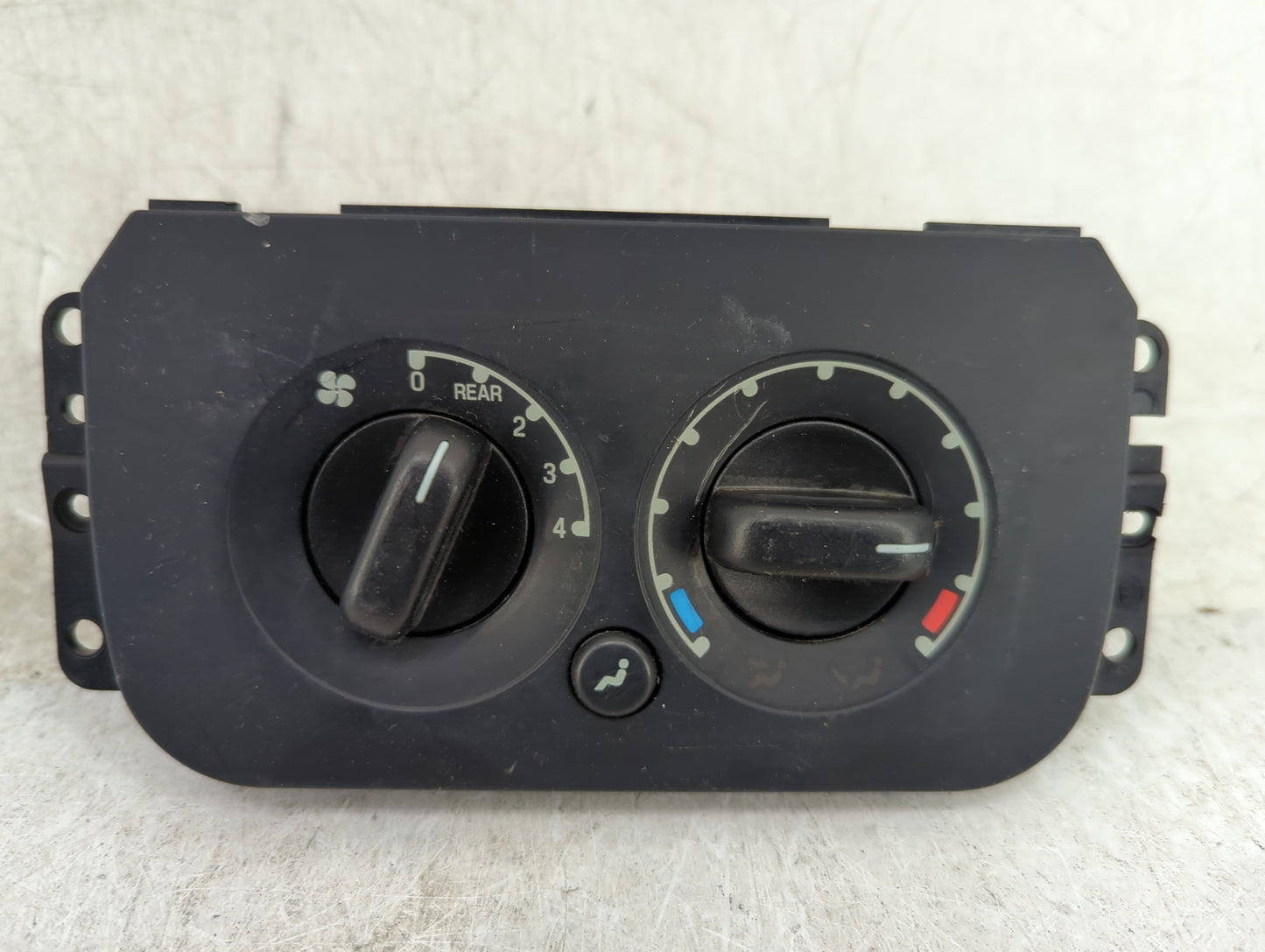2006 Ford Expedition Climate Control Module Temperature AC/Heater Replacement P/N:6L1H-19D838-AA Fits OEM Used Auto Parts - 