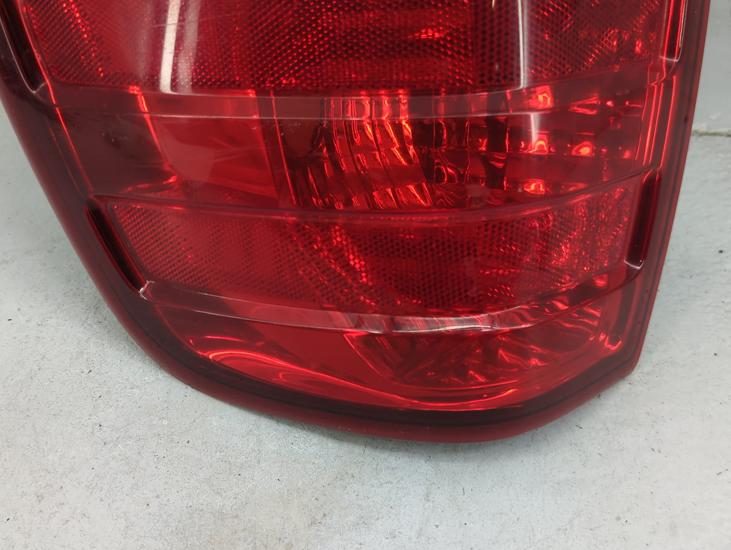 2006 Ford Expedition Tail Light Assembly Driver Left OEM P/N:2L1X-13B504-A Fits OEM Used Auto Parts - Oemusedautoparts1.com